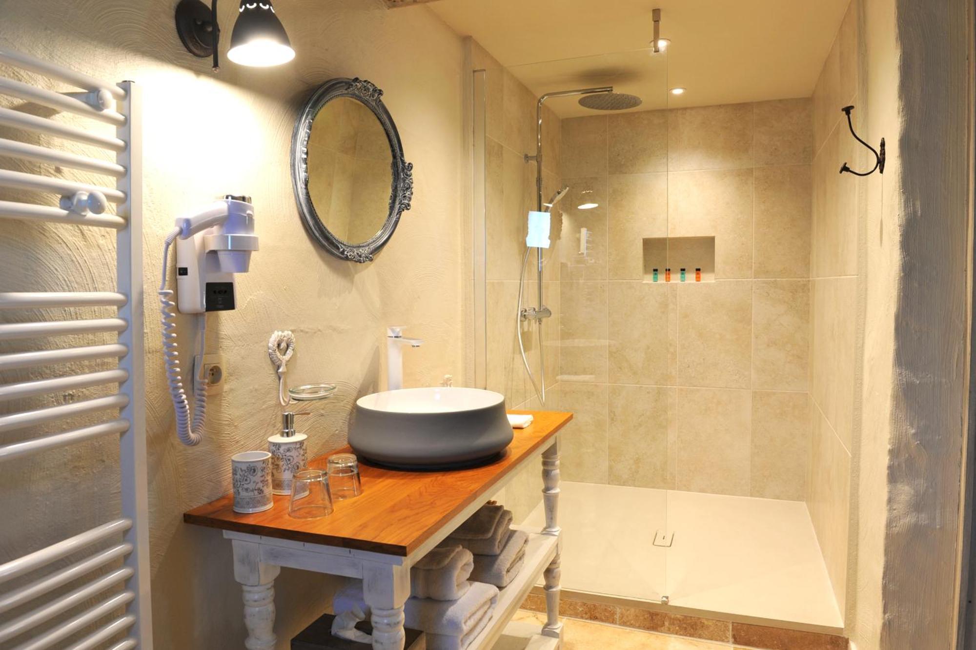 เลอ มา แตร์ เด ซ็องฌ์ Bed & Breakfast ซาริย็องส์ ห้อง รูปภาพ