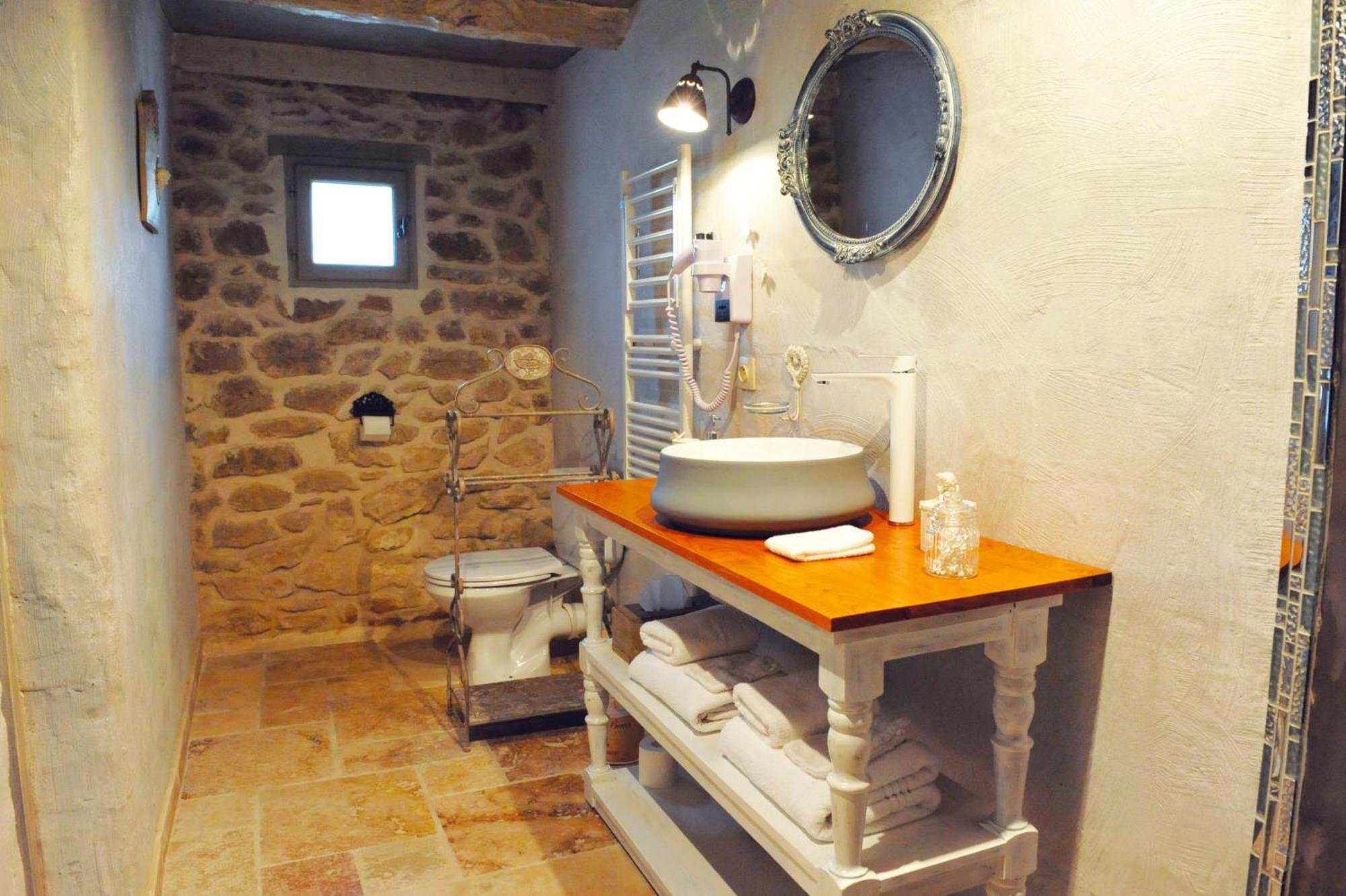 เลอ มา แตร์ เด ซ็องฌ์ Bed & Breakfast ซาริย็องส์ ห้อง รูปภาพ
