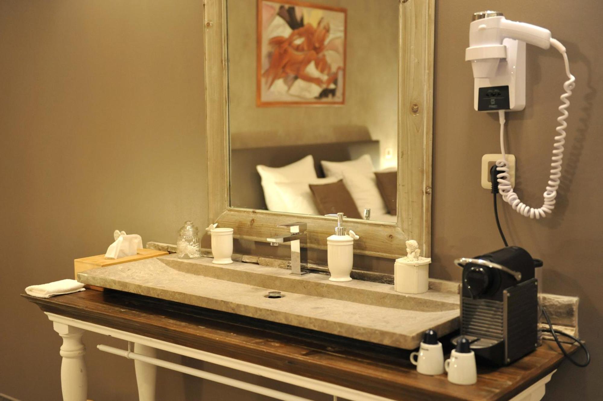 เลอ มา แตร์ เด ซ็องฌ์ Bed & Breakfast ซาริย็องส์ ห้อง รูปภาพ