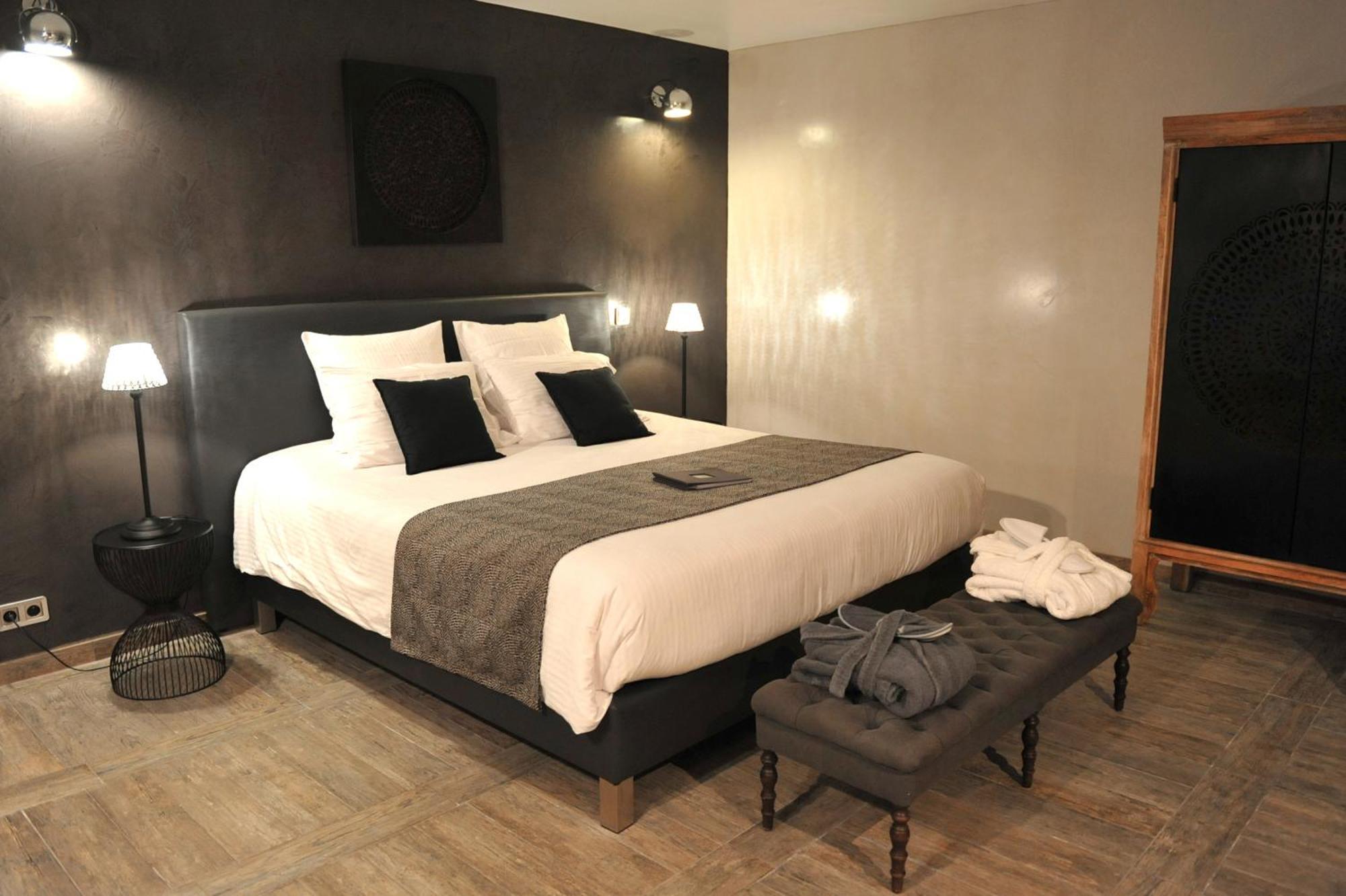 เลอ มา แตร์ เด ซ็องฌ์ Bed & Breakfast ซาริย็องส์ ห้อง รูปภาพ
